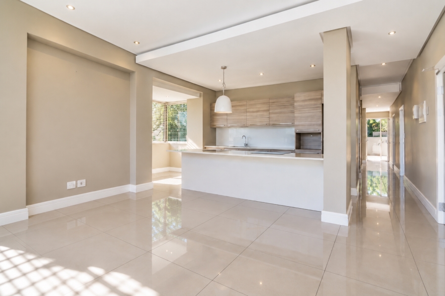 To Let 2 Bedroom Property for Rent in Vredehoek Western Cape
